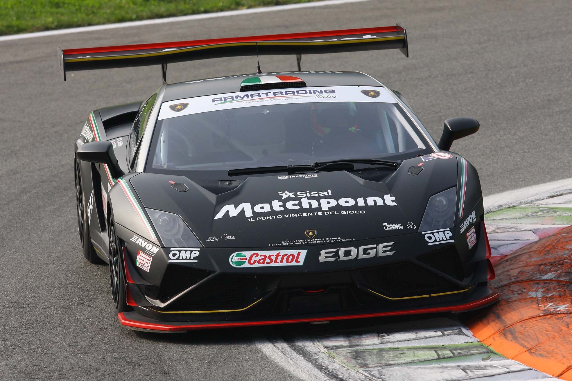 6 H DI VALLELUNGA: ANDREA AMICI CON IL TEAM IMPERIALE